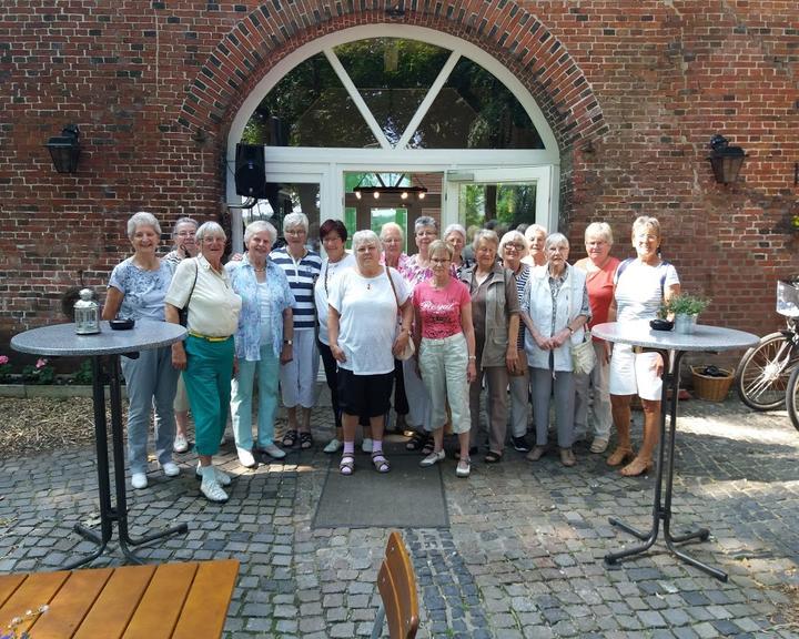 Zum Alten Torhaus - Cafe Schwein